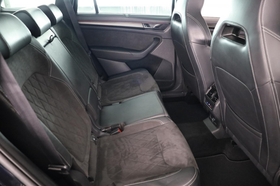 Škoda Kodiaq 1.5 TSI Sportline Business 150 pk Automaat (DSG) | Navigatie | Panoramadak | Parkeersensoren | Achteruitrijcamera | Adaptieve cruise control | Stoelverwarming | Canton audio |
