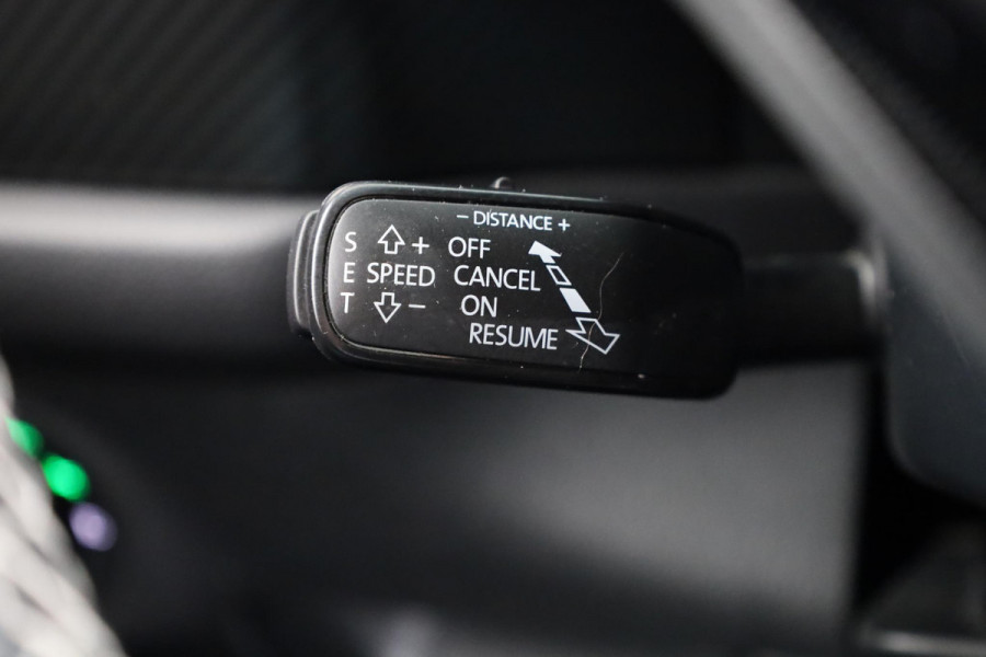 Škoda Kodiaq 1.5 TSI Sportline Business 150 pk Automaat (DSG) | Navigatie | Panoramadak | Parkeersensoren | Achteruitrijcamera | Adaptieve cruise control | Stoelverwarming | Canton audio |