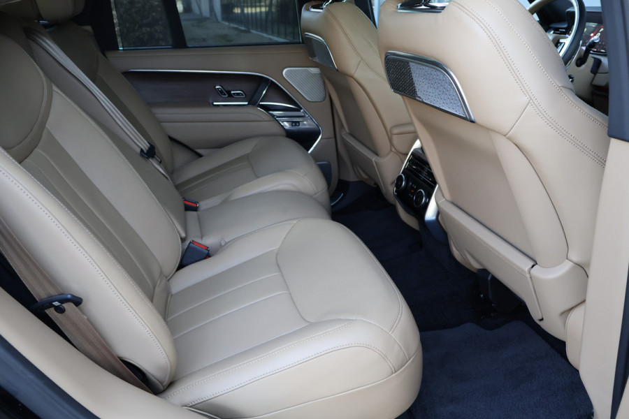 Land Rover Range Rover P530 4.4 V8 Autobiography | BTW AUTO | MERIDIAN REFERENCE AUDIO | 23" | ACHTERASBESTURING | CARPLAY | STOELKOELING/VERWARMING V+ HEAD-UP | LASER-LED KOPLAMPEN | ETC