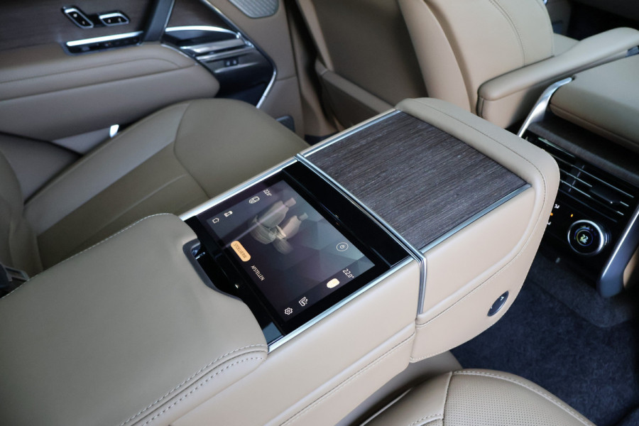 Land Rover Range Rover P530 4.4 V8 Autobiography | BTW AUTO | MERIDIAN REFERENCE AUDIO | 23" | ACHTERASBESTURING | CARPLAY | STOELKOELING/VERWARMING V+ HEAD-UP | LASER-LED KOPLAMPEN | ETC