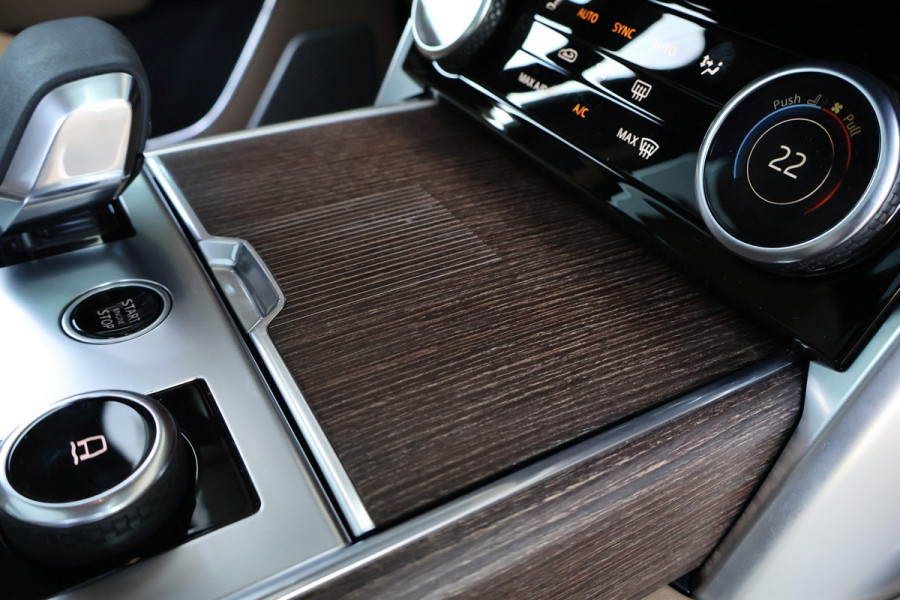 Land Rover Range Rover P530 4.4 V8 Autobiography | BTW AUTO | MERIDIAN REFERENCE AUDIO | 23" | ACHTERASBESTURING | CARPLAY | STOELKOELING/VERWARMING V+ HEAD-UP | LASER-LED KOPLAMPEN | ETC