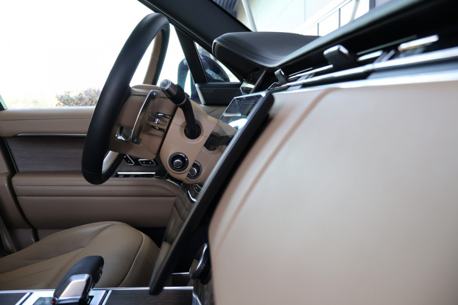 Land Rover Range Rover P530 4.4 V8 Autobiography | BTW AUTO | MERIDIAN REFERENCE AUDIO | 23" | ACHTERASBESTURING | CARPLAY | STOELKOELING/VERWARMING V+ HEAD-UP | LASER-LED KOPLAMPEN | ETC