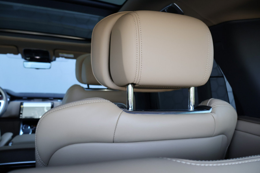 Land Rover Range Rover P530 4.4 V8 Autobiography | BTW AUTO | MERIDIAN REFERENCE AUDIO | 23" | ACHTERASBESTURING | CARPLAY | STOELKOELING/VERWARMING V+ HEAD-UP | LASER-LED KOPLAMPEN | ETC