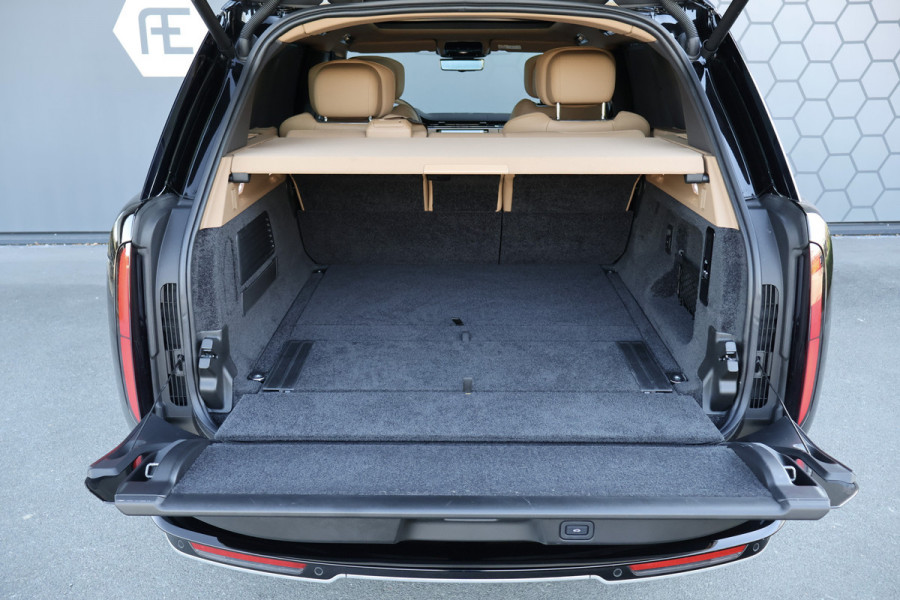 Land Rover Range Rover P530 4.4 V8 Autobiography | BTW AUTO | MERIDIAN REFERENCE AUDIO | 23" | ACHTERASBESTURING | CARPLAY | STOELKOELING/VERWARMING V+ HEAD-UP | LASER-LED KOPLAMPEN | ETC