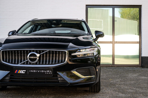 Volvo V60 2.0 T6 Recharge AWD Inscription B&W Nappa