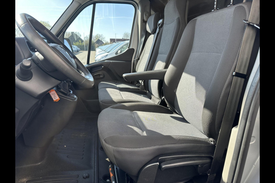 Renault Master T35 2.3 dCi 180 L2H2*A/C*CRUISE*NAVI*CAM*TEL*3PER*