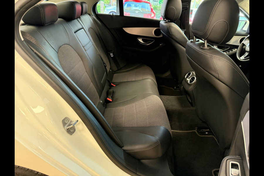 Mercedes-Benz C-Klasse C180 CDI Business Solution PANORAMADAK NAVIGATIE PDC V+A USB