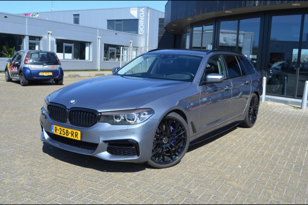 BMW 5 Serie 540i xDrive Touring 340 pk M-sport / 21" / Blackline