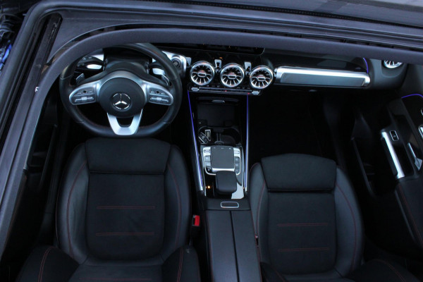 Mercedes-Benz Glb 200 Business Solution AMG