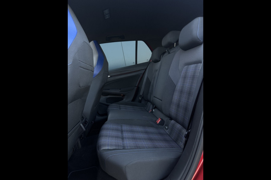 Volkswagen Golf 1.4 eHybrid GTE 245pk FULL PANO CAMERA NAVI SFEER IQ LIGHT