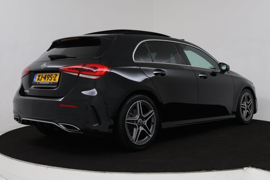 Mercedes-Benz A-Klasse 200 Premium Plus (PANORAMADAK, SFEERVERLICHTING, STOELVERWARMING/VERKOELING, CAMERA, GOED ONDERHOUDEN)