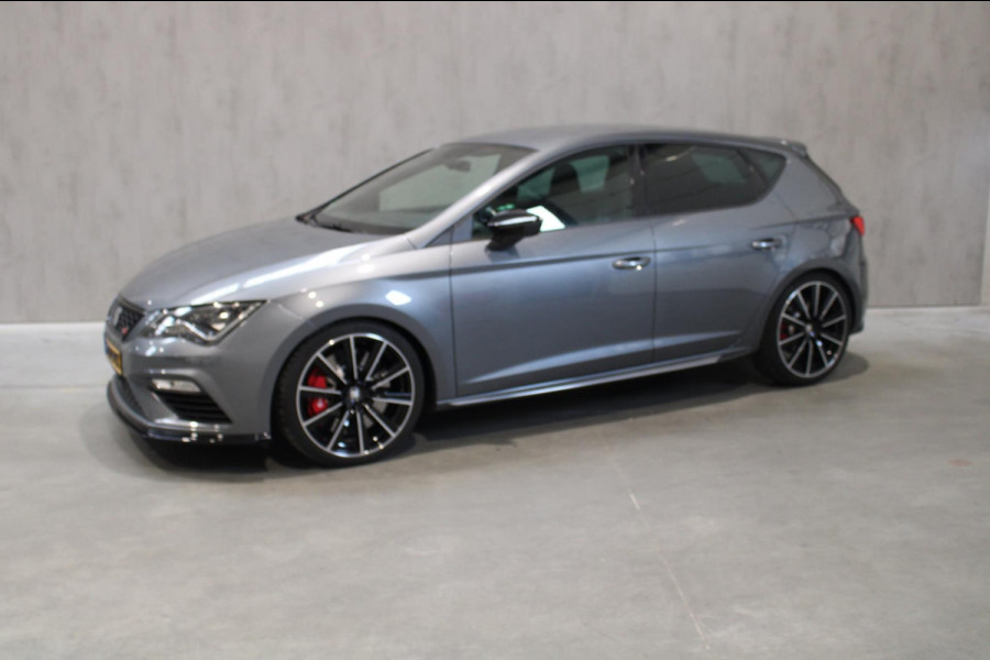 Seat Leon 2.0 TSI CUPRA 300 Performance Pack/Camera/Key les/Brembo