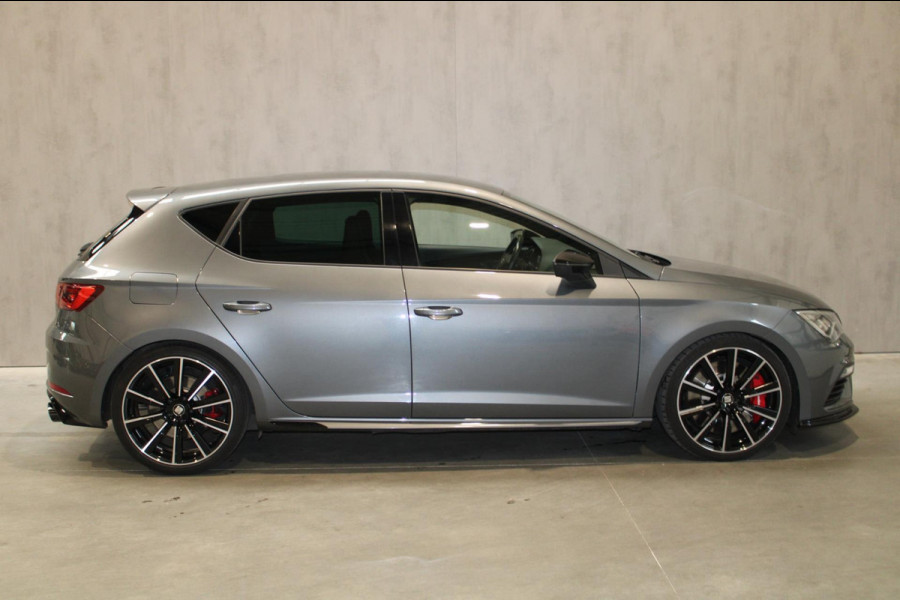 Seat Leon 2.0 TSI CUPRA 300 Performance Pack/Camera/Key les/Brembo