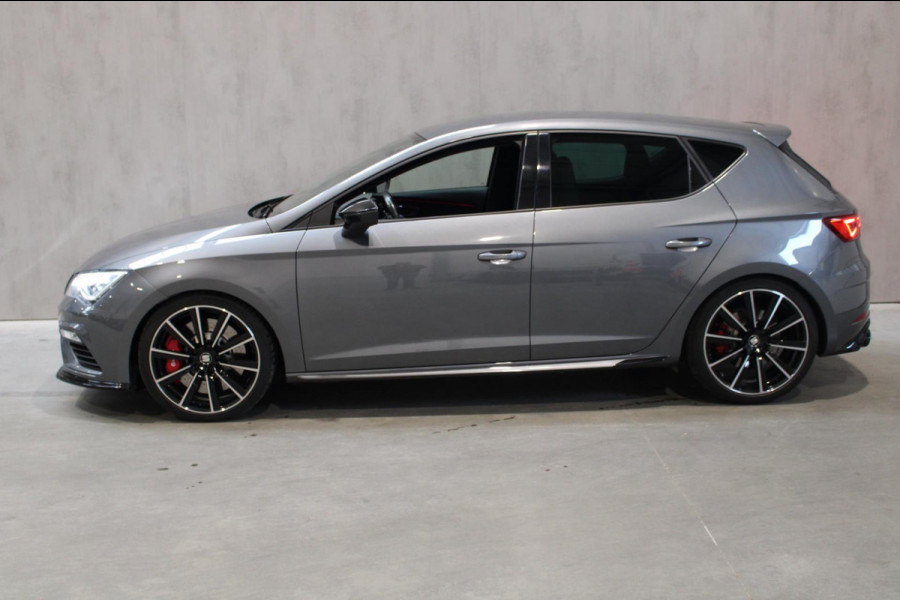 Seat Leon 2.0 TSI CUPRA 300 Performance Pack/Camera/Key les/Brembo