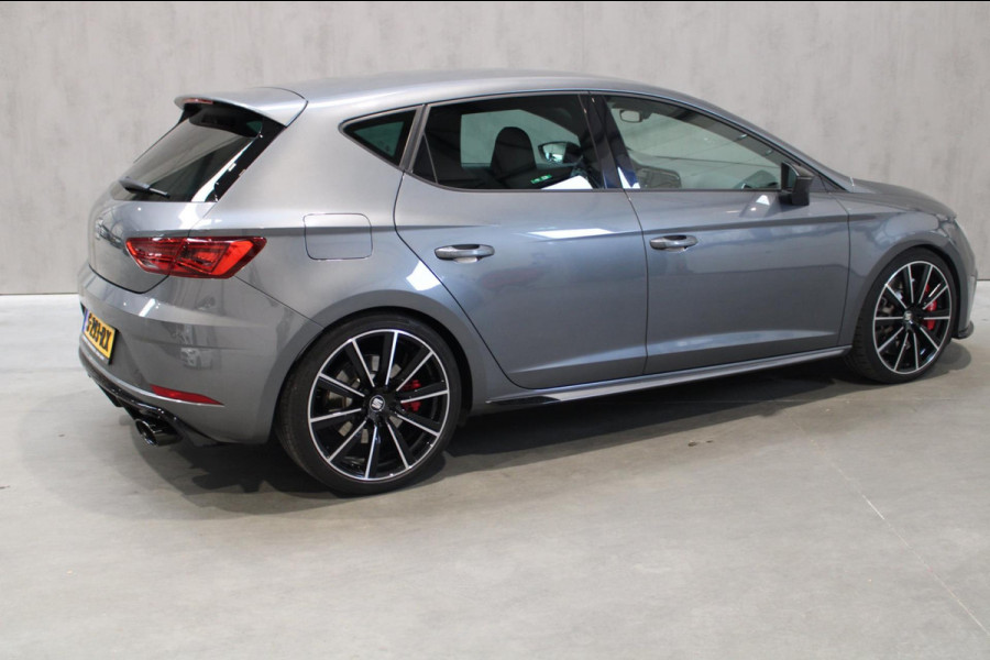 Seat Leon 2.0 TSI CUPRA 300 Performance Pack/Camera/Key les/Brembo
