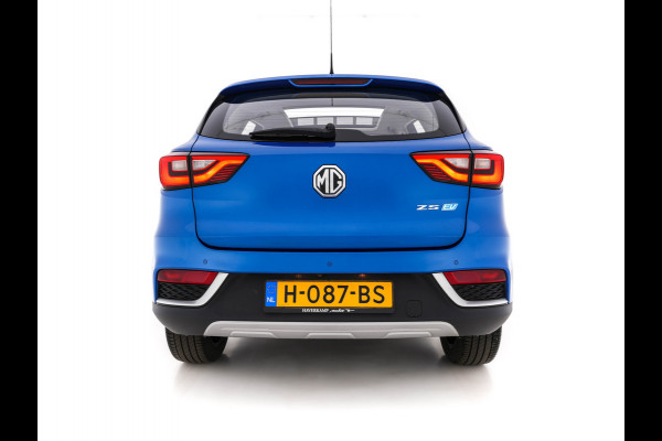 MG ZS EV Luxury 45 kWh (INCL-BTW) *PANO | FULL-LEATHER | CCS-FASTLOADER | KEYLESS | NAVI-FULLMAP | ADAPTIVE-CRUISE | CAMERA | HEATED-SEATS | CARPLAY | LANE-ASSIST | SPORT-SEATS | 17"ALU*