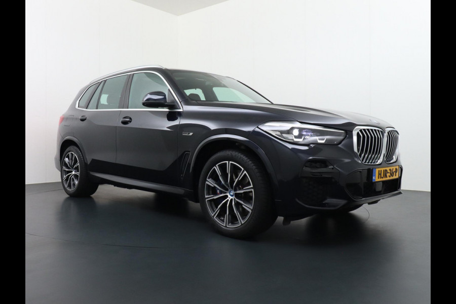BMW X5 X5 45e HIGH EXECUTIVE M SPORT LUCHTVERING | STOEL/STUUR VERWARMING | DODE HOEK| PANO | BOMVOL|