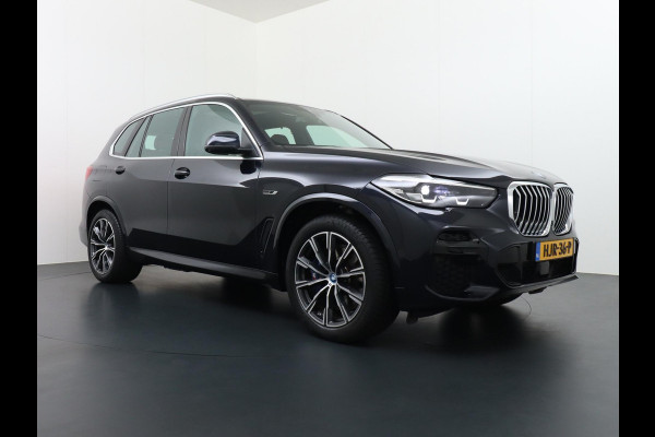 BMW X5 X5 45e HIGH EXECUTIVE M SPORT LUCHTVERING | STOEL/STUUR VERWARMING | DODE HOEK| PANO | BOMVOL|