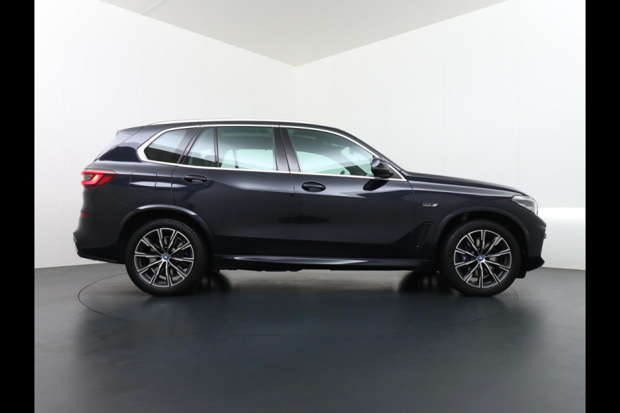 BMW X5 X5 45e HIGH EXECUTIVE M SPORT LUCHTVERING | STOEL/STUUR VERWARMING | DODE HOEK| PANO | BOMVOL|