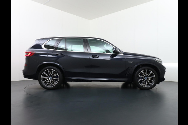 BMW X5 X5 45e HIGH EXECUTIVE M SPORT LUCHTVERING | STOEL/STUUR VERWARMING | DODE HOEK| PANO | BOMVOL|