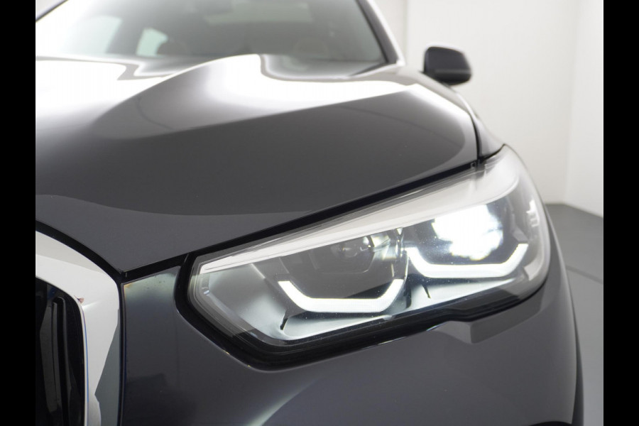 BMW X5 X5 45e HIGH EXECUTIVE M SPORT LUCHTVERING | STOEL/STUUR VERWARMING | DODE HOEK| PANO | BOMVOL|