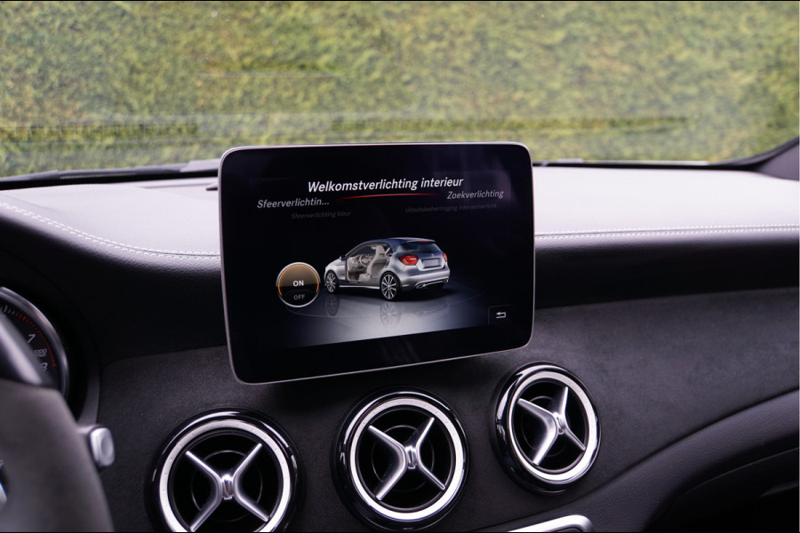 Mercedes-Benz A-Klasse A 180 AMG line WhiteArt Edition Night | Camera Sfeerverlichting Carplay