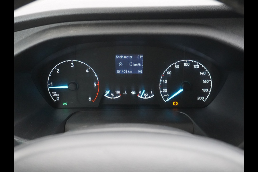 Ford Transit 350 2.0TDCI L3H2 3-Persoons Airco Trekhaak Cruise Control Voorruit verwarmbaar Pdc Licht/Regensensor Trend Bluetooth Betoplex vloer Lat om Lat Wand Betimmering 1e Eigenaar Euro 6 Trekgewicht 2.500KG