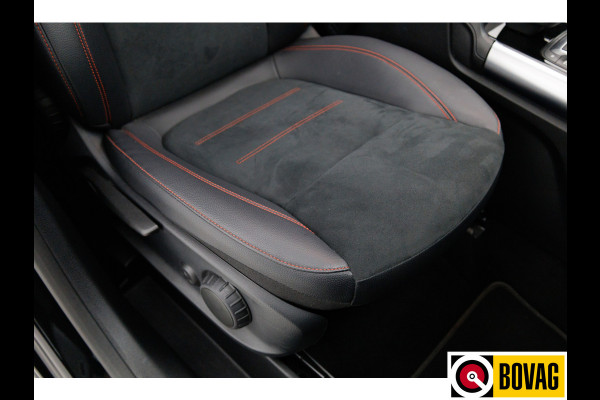 Mercedes-Benz GLA 250 e AMG Line 218 PK | Panoramadak | Stoelverwarming | Adaptieve cruise | Elektrische achterklep Navigatiel, Multi beam Led, Sfeerverlichting