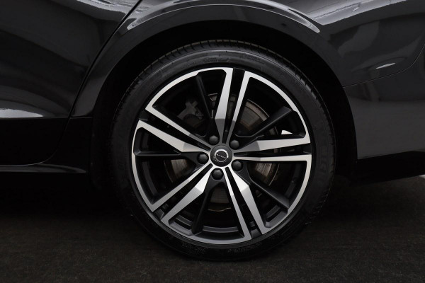 Volvo V60 2.0 T8 Recharge AWD R Design | Stoelverwarming | Harman/Kardon | Camera | Carplay | Memory | Keyless | Half leder | Navigatie | Full LED