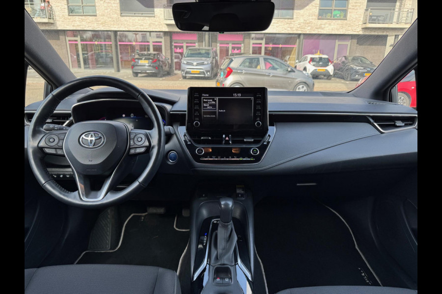 Toyota Corolla 1.8 Hybrid Style | Dodehoekherkenning, Parkeersensoren, Stoel + Stuurverwarming, LED, Apple CarPlay/Android Auto