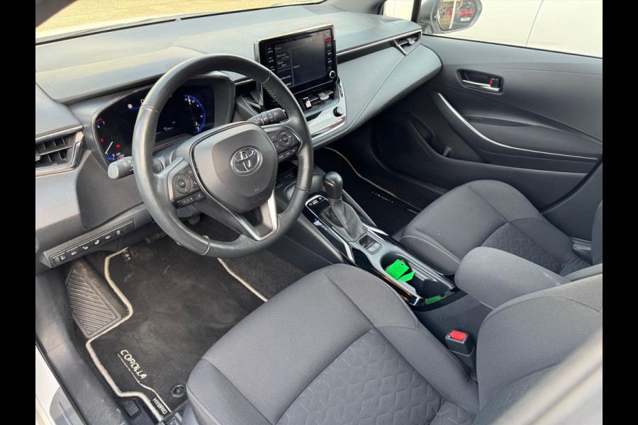 Toyota Corolla 1.8 Hybrid Style | Dodehoekherkenning, Parkeersensoren, Stoel + Stuurverwarming, LED, Apple CarPlay/Android Auto