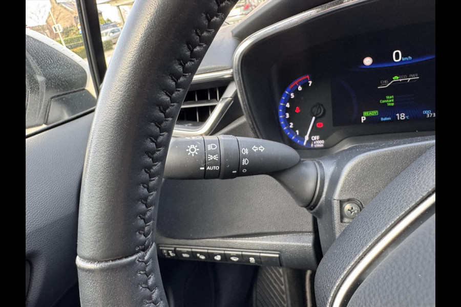 Toyota Corolla 1.8 Hybrid Style | Dodehoekherkenning, Parkeersensoren, Stoel + Stuurverwarming, LED, Apple CarPlay/Android Auto
