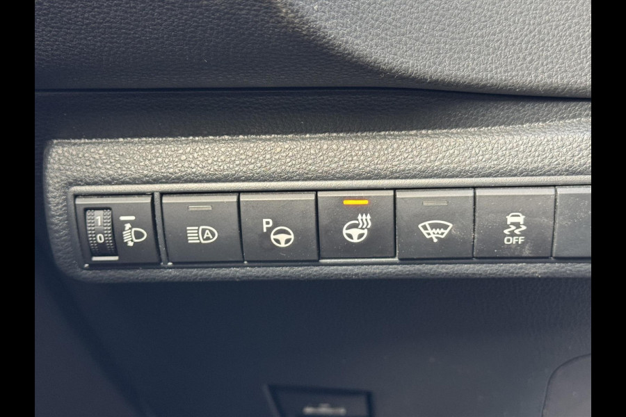 Toyota Corolla 1.8 Hybrid Style | Dodehoekherkenning, Parkeersensoren, Stoel + Stuurverwarming, LED, Apple CarPlay/Android Auto