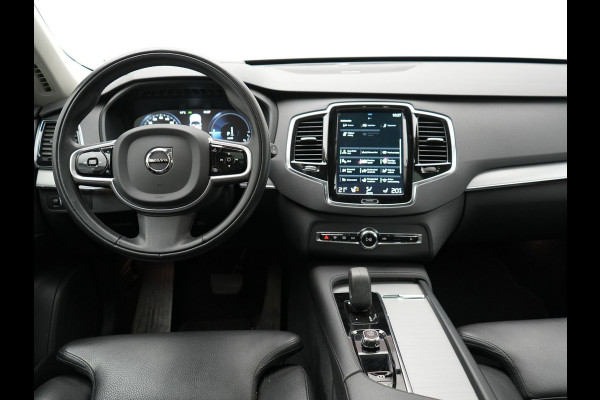 Volvo XC90 T8 Recharge AWD Inscription Plug In Hybrid 7 Persoons INCL BTW PHEV | Panodak | Trekhaak af Fabriek | Adaptive Cruise | Head Up | 22"L.M | 360 Camera | Lederen Sportstoelen Memory | Harman Kardon | Keyless |