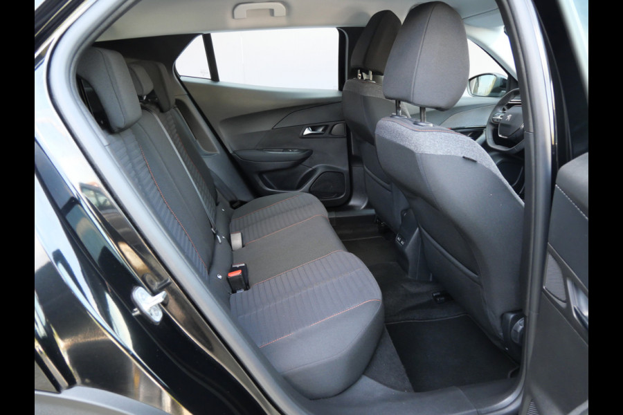 Peugeot e-2008 EV ACTIVE PACK 50 kWh | LED | NAVIGATIE | CARPLAY | CAMERA | 12-2021 | BTW-AUTO!!