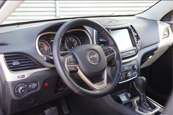 Jeep Cherokee 2.4 LIMITED, 190PK AUT. LEDER, XENON, TREKHAAK, KEYLESS, CAMERA, CRUISE, CLIMA, STOEL/STUUR VERWARMING