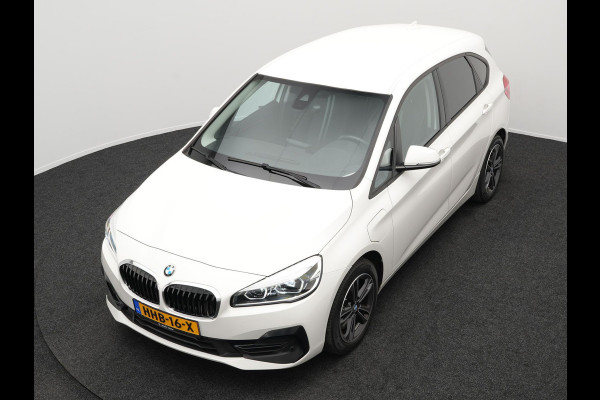 BMW 2 Serie Active Tourer 225xe iPerformance Plug in Hybrid Dealer O.H. PHEV | Sportstoelen Verwarmd | LED Koplampen | Navigatie | Parkeersensoren Voor & Achter | Cruise Control | Climate Control |