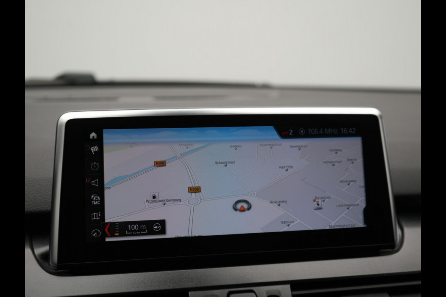 BMW 2 Serie Active Tourer 225xe iPerformance Plug in Hybrid Dealer O.H. PHEV | Sportstoelen Verwarmd | LED Koplampen | Navigatie | Parkeersensoren Voor & Achter | Cruise Control | Climate Control |
