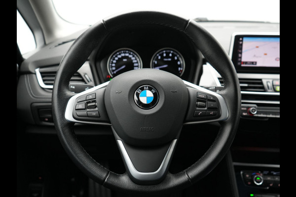 BMW 2 Serie Active Tourer 225xe iPerformance Plug in Hybrid Dealer O.H. PHEV | Sportstoelen Verwarmd | LED Koplampen | Navigatie | Parkeersensoren Voor & Achter | Cruise Control | Climate Control |