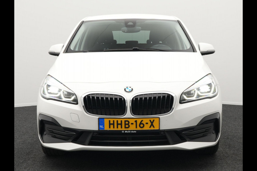BMW 2 Serie Active Tourer 225xe iPerformance Plug in Hybrid Dealer O.H. PHEV | Sportstoelen Verwarmd | LED Koplampen | Navigatie | Parkeersensoren Voor & Achter | Cruise Control | Climate Control |
