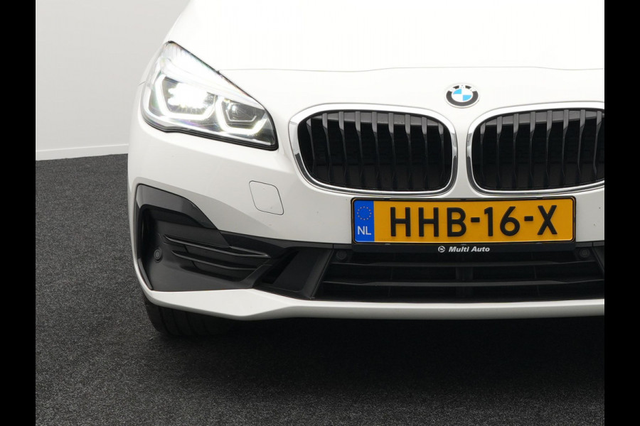 BMW 2 Serie Active Tourer 225xe iPerformance Plug in Hybrid Dealer O.H. PHEV | Sportstoelen Verwarmd | LED Koplampen | Navigatie | Parkeersensoren Voor & Achter | Cruise Control | Climate Control |