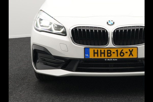 BMW 2 Serie Active Tourer 225xe iPerformance Plug in Hybrid Dealer O.H. PHEV | Sportstoelen Verwarmd | LED Koplampen | Navigatie | Parkeersensoren Voor & Achter | Cruise Control | Climate Control |