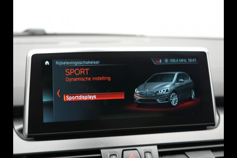 BMW 2 Serie Active Tourer 225xe iPerformance Plug in Hybrid Dealer O.H. PHEV | Sportstoelen Verwarmd | LED Koplampen | Navigatie | Parkeersensoren Voor & Achter | Cruise Control | Climate Control |