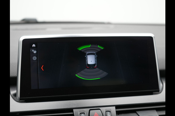 BMW 2 Serie Active Tourer 225xe iPerformance Plug in Hybrid Dealer O.H. PHEV | Sportstoelen Verwarmd | LED Koplampen | Navigatie | Parkeersensoren Voor & Achter | Cruise Control | Climate Control |
