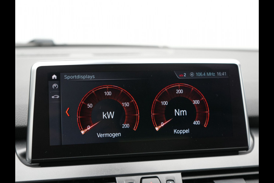 BMW 2 Serie Active Tourer 225xe iPerformance Plug in Hybrid Dealer O.H. PHEV | Sportstoelen Verwarmd | LED Koplampen | Navigatie | Parkeersensoren Voor & Achter | Cruise Control | Climate Control |