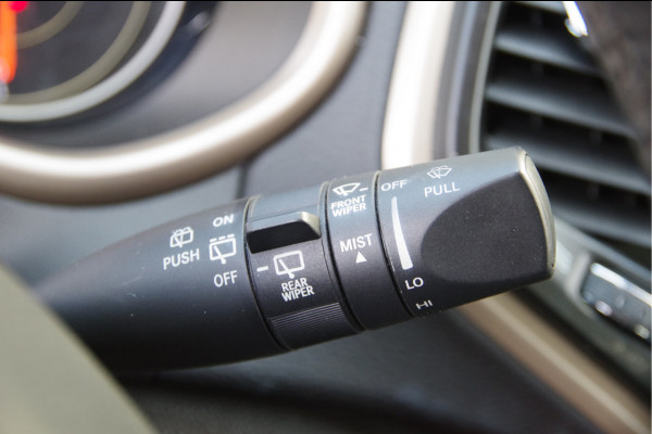 Jeep Cherokee 2.4 LIMITED, 190PK AUT. LEDER, XENON, TREKHAAK, KEYLESS, CAMERA, CRUISE, CLIMA, STOEL/STUUR VERWARMING