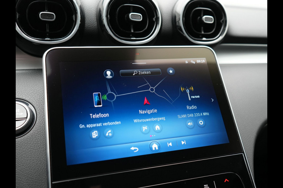 Mercedes-Benz C-Klasse Estate 300 e Plug In Hybrid 320pk PHEV | Adaptive Cruise | Camera | Stoelverwarming | Apple Carplay | DAB | LED |  Navi Full Map | Virtual |