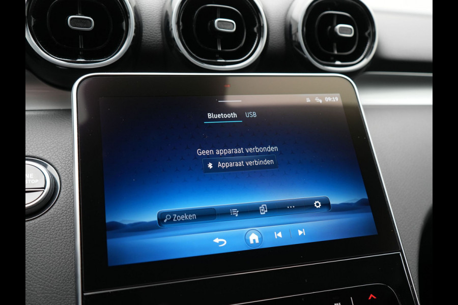 Mercedes-Benz C-Klasse Estate 300 e Plug In Hybrid 320pk PHEV | Adaptive Cruise | Camera | Stoelverwarming | Apple Carplay | DAB | LED |  Navi Full Map | Virtual |
