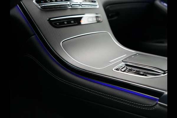 Mercedes-Benz GLC 300e 4MATIC AMG Plug In Hybrid 320pk PHEV | Apple Carplay |  Alcantara Sportstoelen | Sfeerverlichting | Virtual Cockpit | 19"L.M | Night Pakket |
