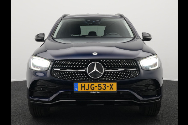 Mercedes-Benz GLC 300e 4MATIC AMG Plug In Hybrid 320pk PHEV | Apple Carplay |  Alcantara Sportstoelen | Sfeerverlichting | Virtual Cockpit | 19"L.M | Night Pakket |